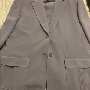 Beautiful like new pants suit